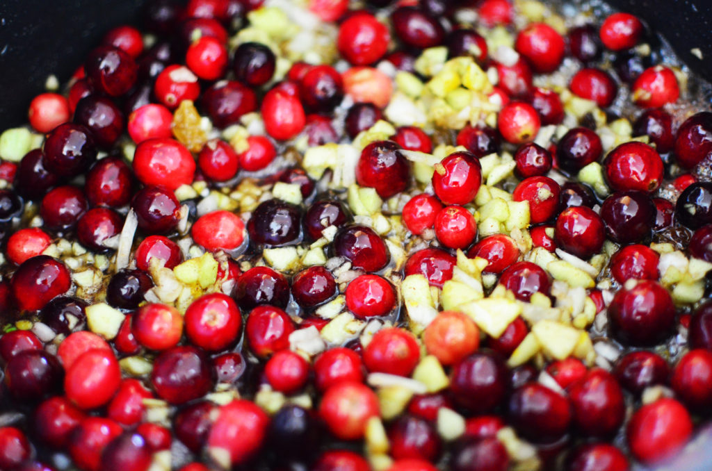 cranberry-chutney-cooking